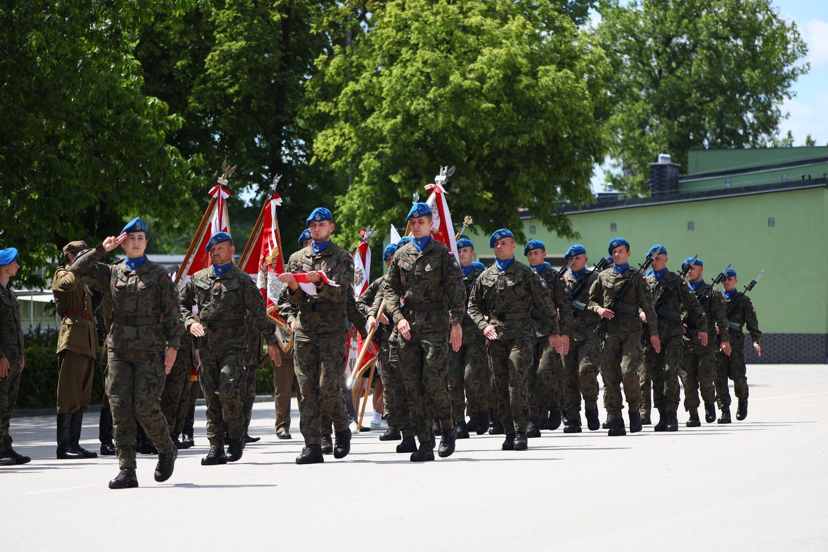 Święto Pułkowe Czwartaków zgromadziło wielu żołnierzy, przedstawicieli lokalnych władz i służb mundurowych 