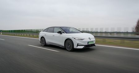 Pierwsza jazda: Volkswagen ID.7 - jego zasięg to niejedyna zaleta. Ma ich znacznie więcej