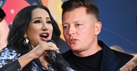 Znają się od lat. Zaprosił ją na ślub. Oto jak odpowiedziała
