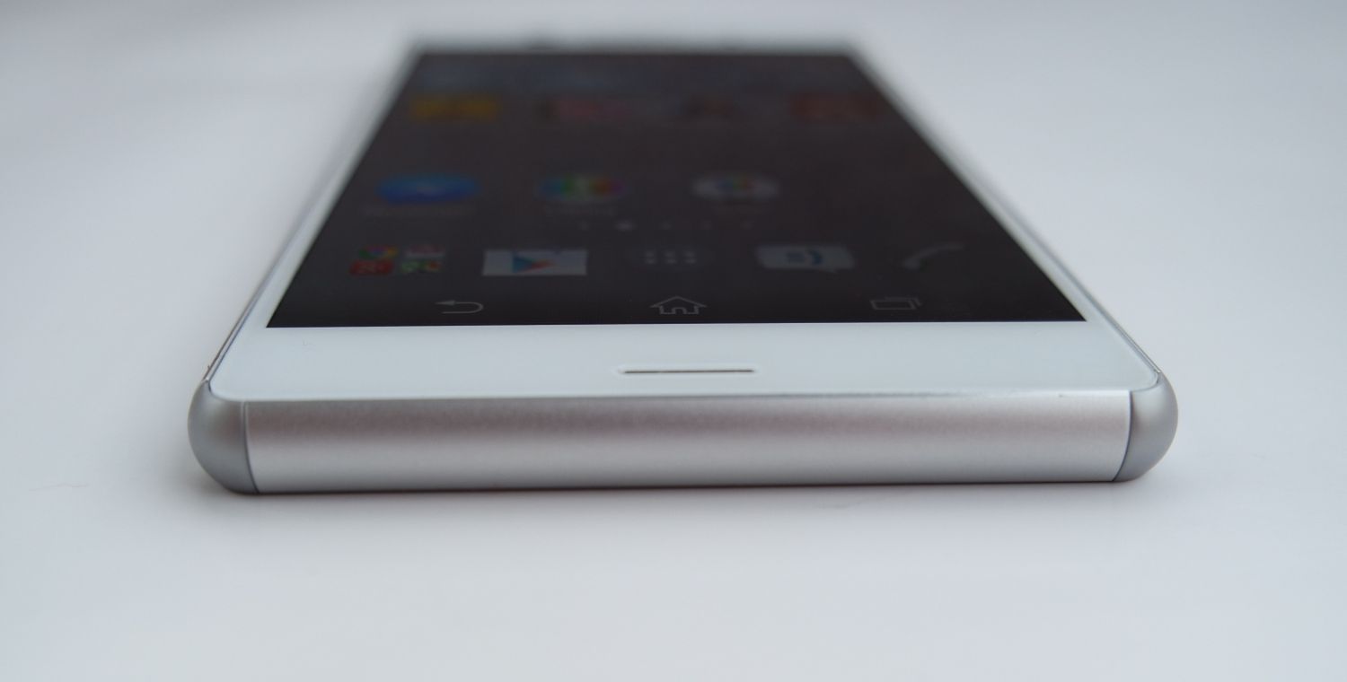 Xperia Z3: jakość wykonania i ergonomia 6