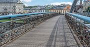 Przez zakochanych trzeba remontować most. Zdejmą kłódki wieszane na znak miłości