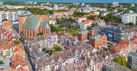 Pogoda w Kołobrzegu. Prognoza na niedzielę 14 grudnia. Mgły nad ranem, sucho i umiarkowany wiatr