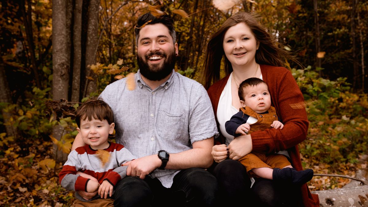 Rodzina szuka fotografa, który oprócz obsługi Photoshopa wie, jak zmienić pieluchę 1