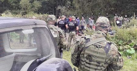 Dramat na polskiej granicy. Afgańczycy "chętnie daliby się aresztować"