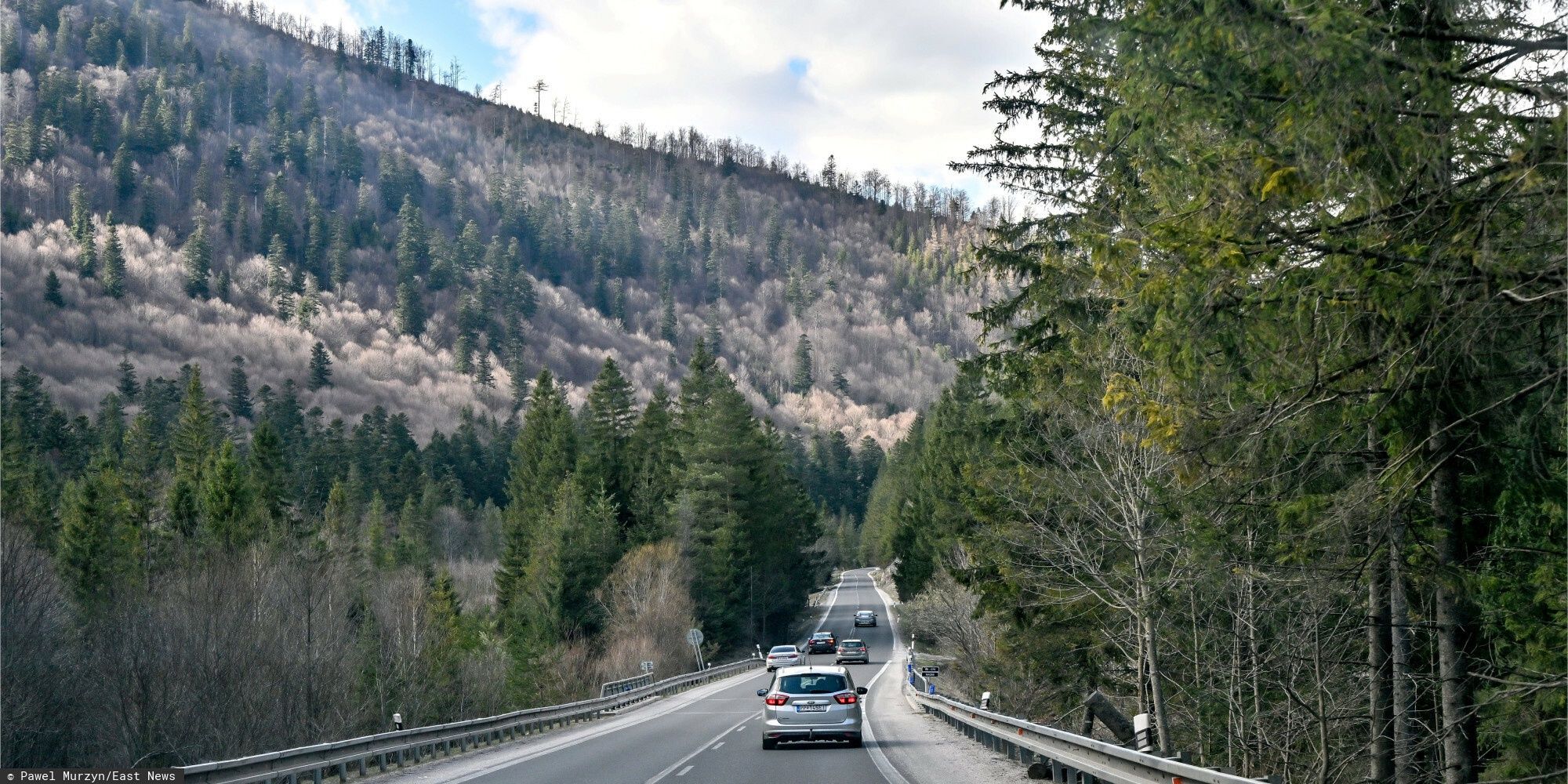 Wiosenne warunki na szlakach. Wyżej lawinowe zagrożenie