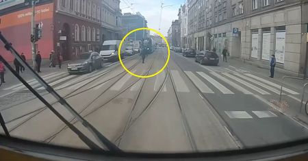 Nagranie z Wrocławia. "Poczwórna premia dla Motorniczego!"
