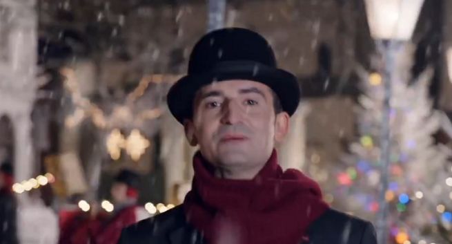 Pracownicy Alior Banku odśnieżają drogę klientom w reklamach pożyczki (wideo)