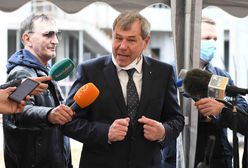 Burmistrzowi Łeby puściły nerwy. Pokazał wulgarny gest