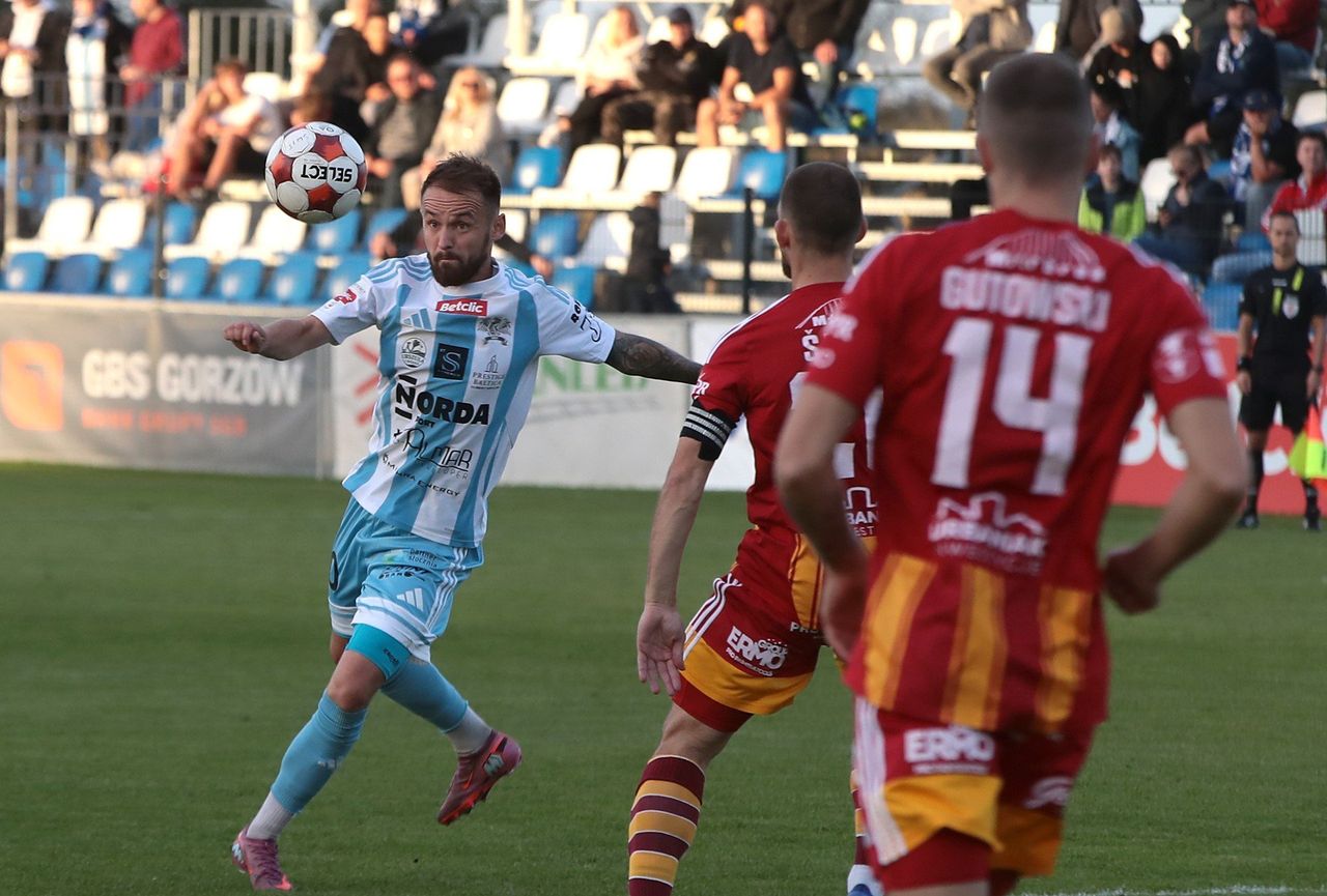 Świt Szczecin odpadł z Pucharu Polski. "Praca arbitra to żenada, dno"