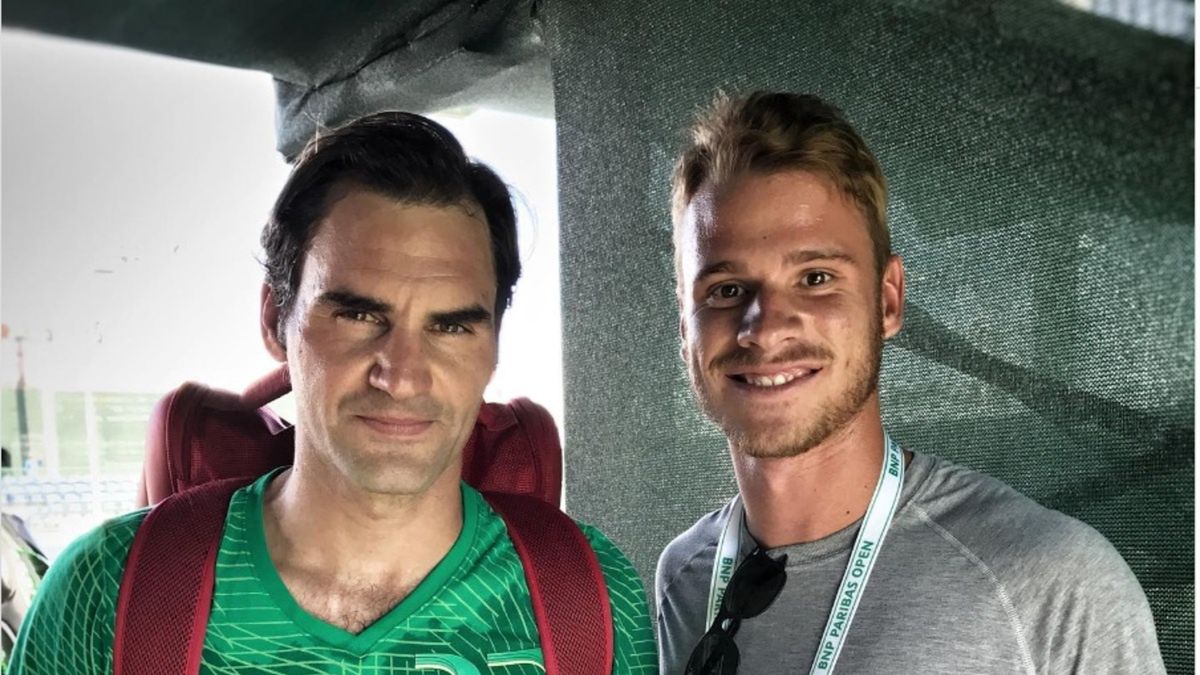 Karue Sell na zdjęciu z Rogerem Federerem