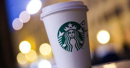 Oblał się gorącą kawą. Wysokość odszkodowania jest porażająca