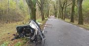 Tragedia pod Olsztynem. Samochód roztrzaskał się na kilka części