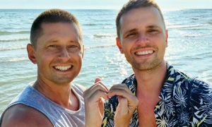 Zobaczył ich zdjęcie podczas kolędy. Aktywiści LGBT o słowach księdza