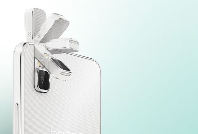 Honor 7i z obracanym o 180 stopni aparatem