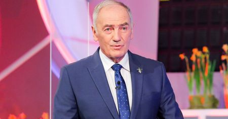 Wpadka Karola Strasburgera. Drwią z prowadzącego "Familiadę"