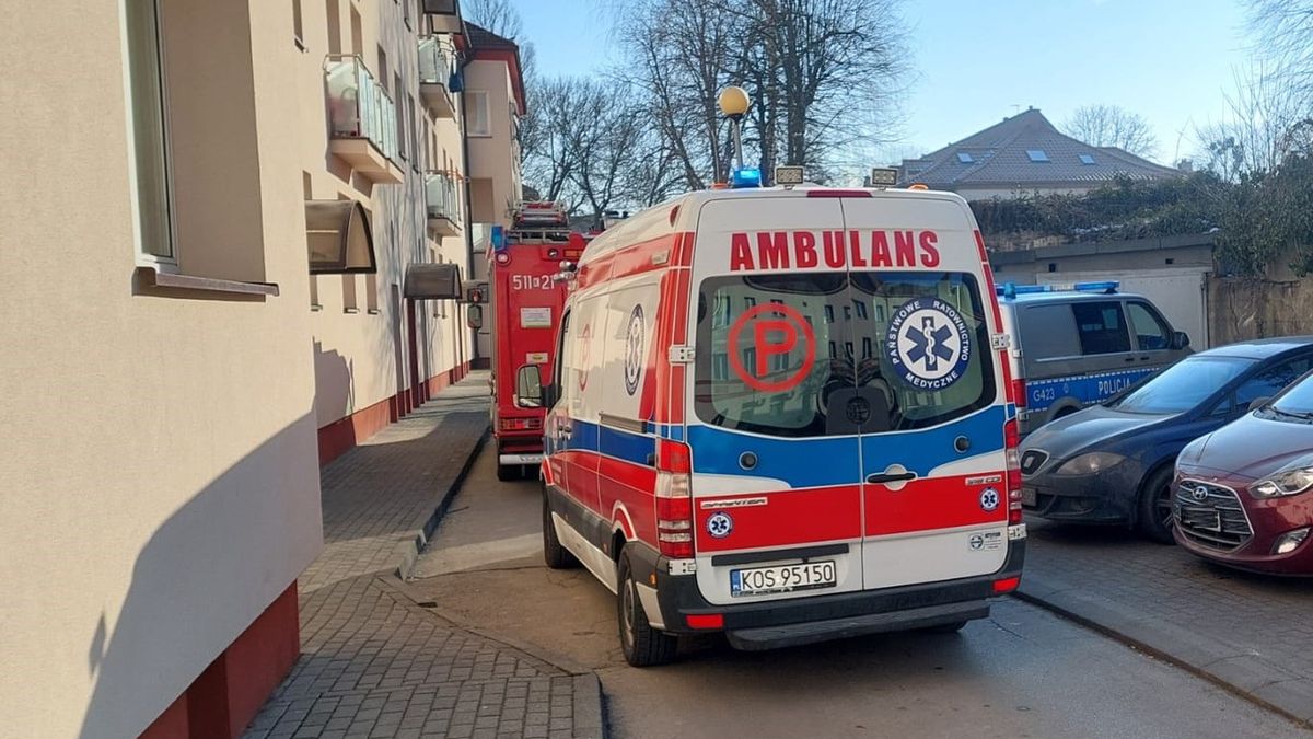 Oświęcim: Dziecko weszło na parapet. Było pod opieką 16-latka