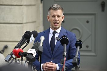 Węgry. Peter Magyar zapowiada przeniesienie siedziby premiera