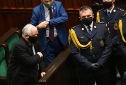 Awantura w Sejmie. Jarosław Kaczyński wychodzi z sali. Podczas przemówienia minister Maląg