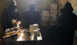 Putin chciał spokojnych wyborów. Tymczasem w Rosji wyją syreny, ktoś grozi zamachami