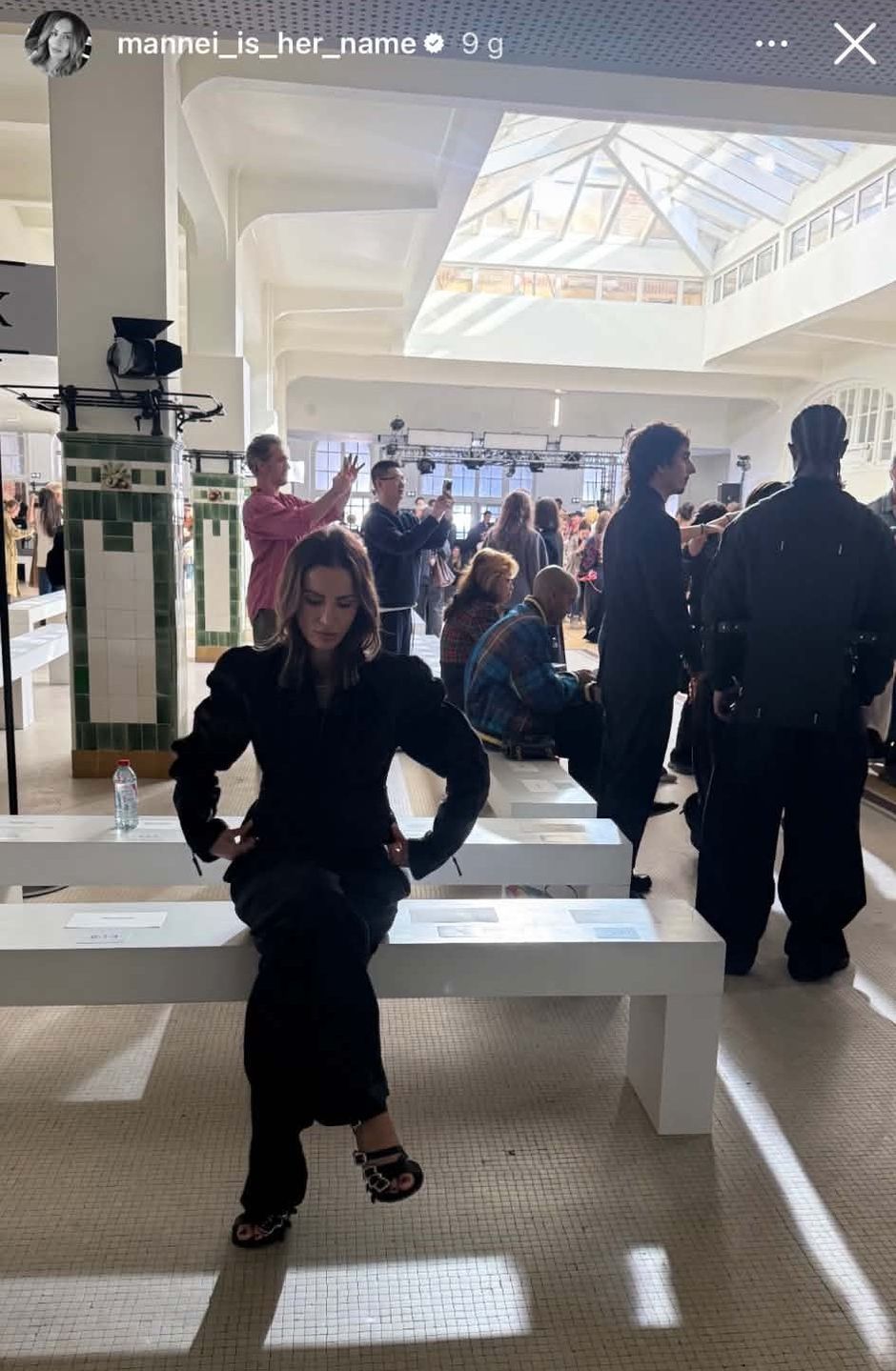 Sara Boruc podbija Paris Fashion Week w towarzystwie córek