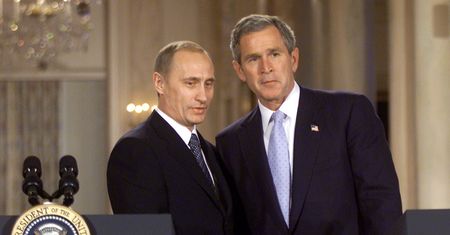 "Sztuczny twór". Tak Putin mówił Bushowi o Ukrainie
