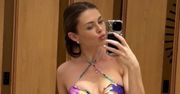 Joanna Opozda ubrana w fikuśne bikini przesyła buziaczki do obiektywu. Forma marzenie? (FOTO)