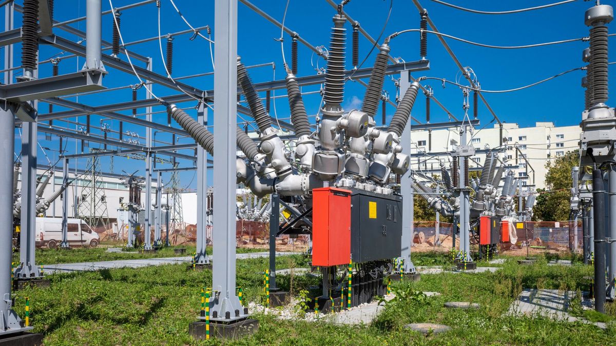 Stock Arkadiusz Zi�?ek
Fot. Arkadiusz Ziolek/East News.
n/z Stacja transformatorowa.
ARKADIUSZ ZIOLEK