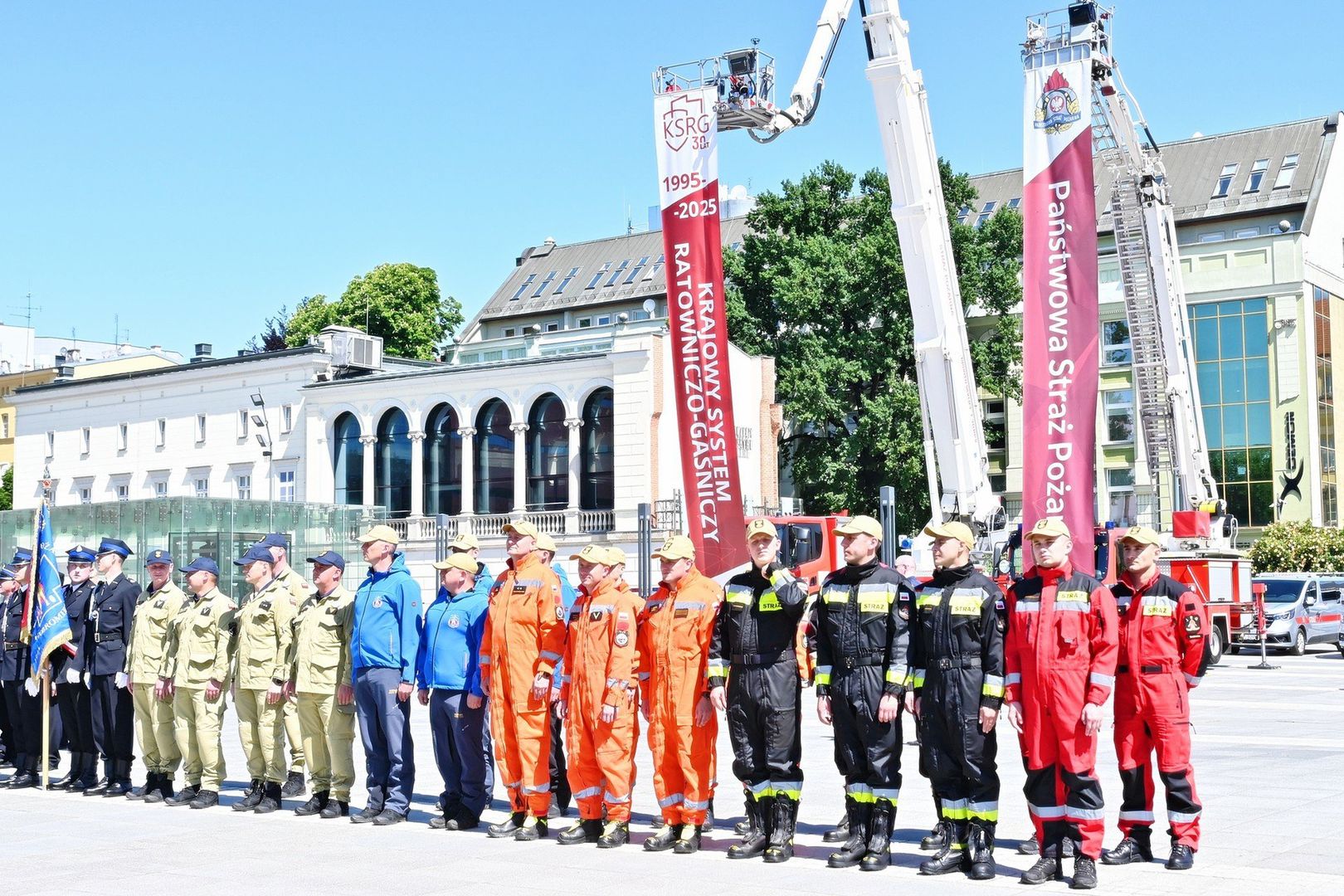 W niedzielę (25 maja) we Wrocławiu odbyły się wojewódzkie obchody Dnia Strażaka, które przyciągnęły wielu mieszkańców.