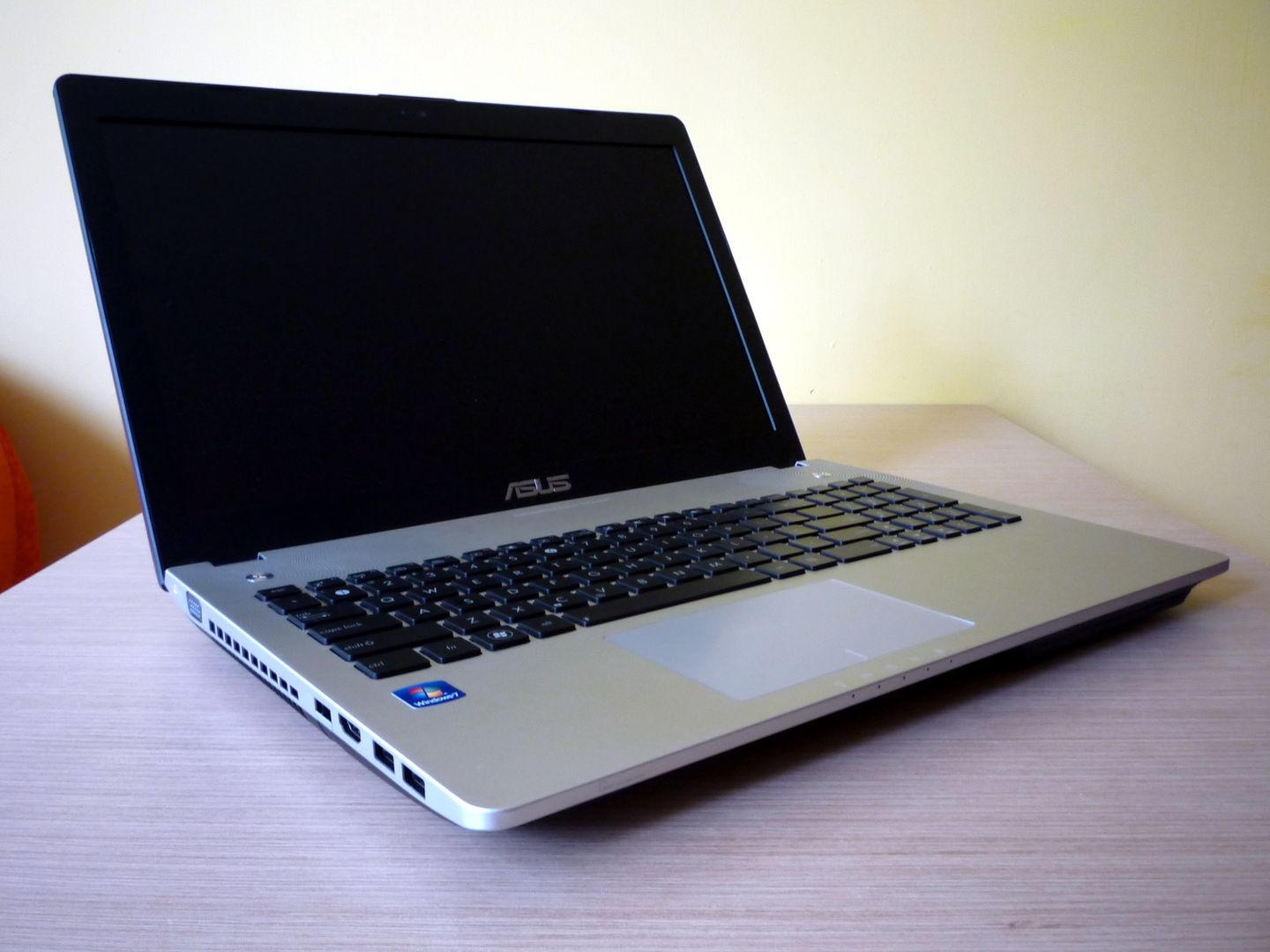 Asus N56VM