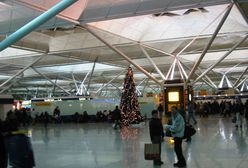 Pasażerowie uwięzieni w korytarzu. Samolot odleciał bez nich