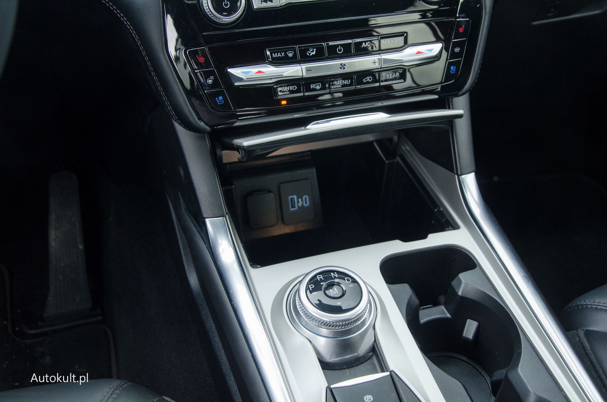 Ford Explorer vs. Toyota Highlander