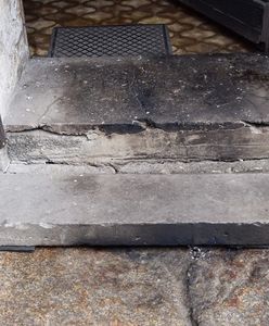 Bolków. Podpalił drzwi sąsiadowi. Trafił za kratki