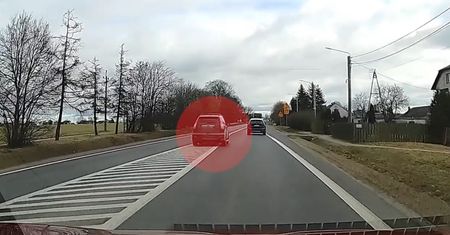 Szarża strażaka OSP. Jest reakcja gminy. "Wyraził skruchę"