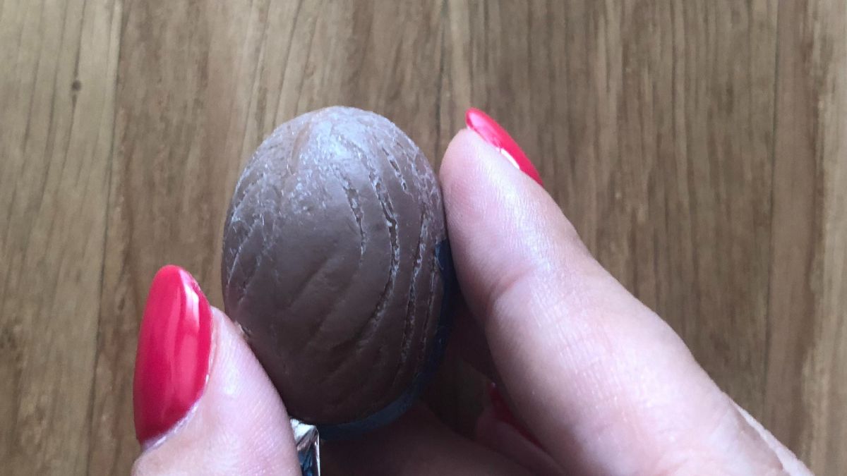 Co oznacza biały nalot na czekoladzie?