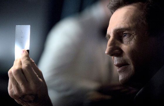 LG w pierwszym spocie na Super Bowl pokazuje przyszłość telewizorów (wideo)