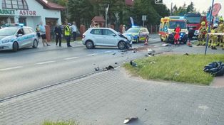 Mazowieckie: Zderzenie osobówki z motocyklistą i rowerzystą. Użytkownicy jednośladów w szpitalu