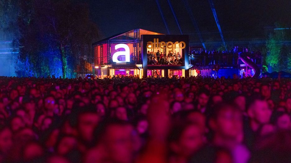 Pożegnaj wakacje z najlepszą polską muzyką i na strefie Allegro