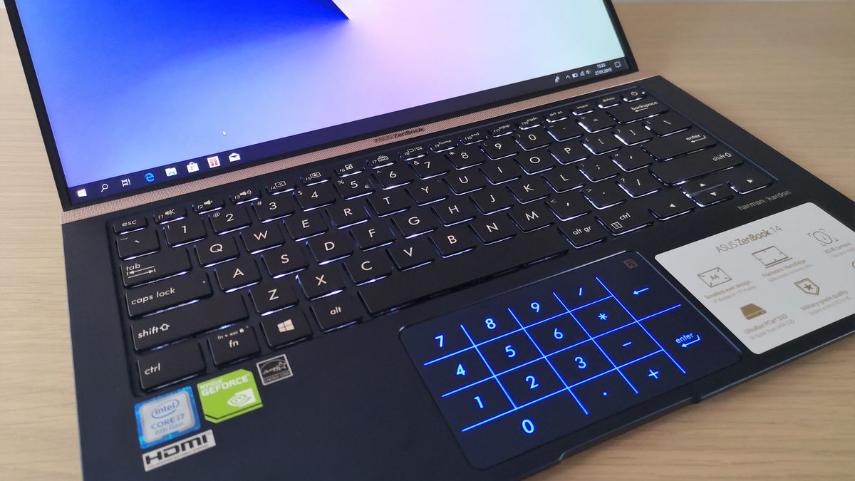 ASUS ZenBook 14 – test wydajnego laptopa z klawiaturą numeryczną w gładziku 1