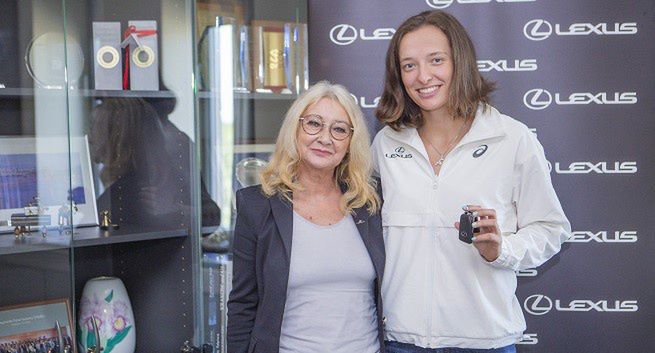 Lexus Polska sponsorem Igi Świątek