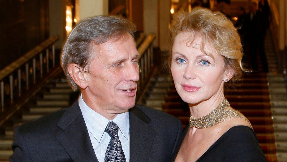 Ścibakówna poznała Englerta, gdy miał żonę. Dzieli ich 25 lat