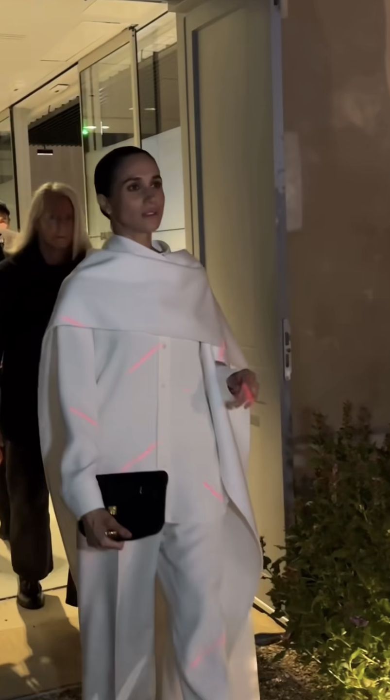 Meghan Markle na Paris Fashion Week