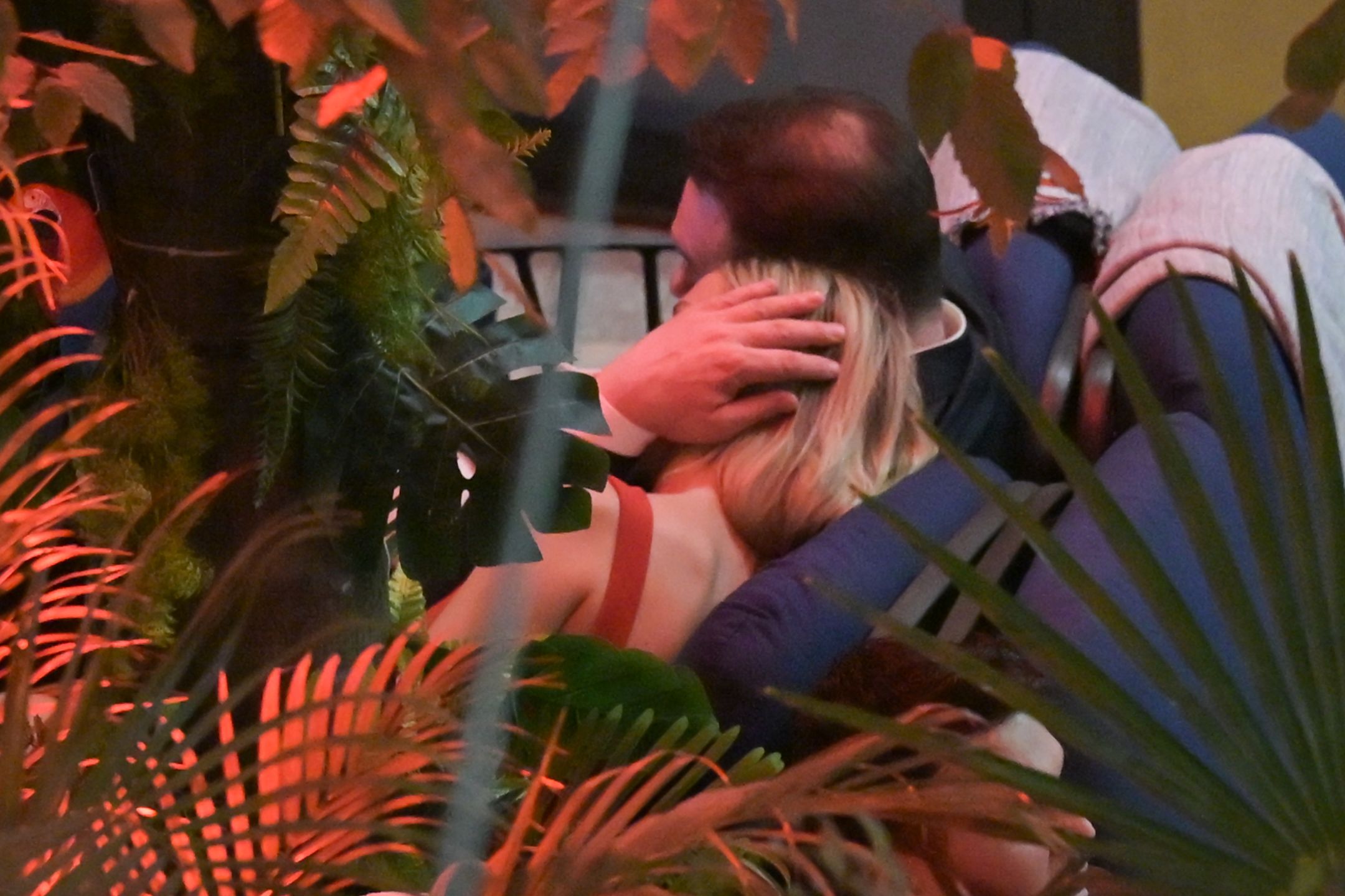 Joanna Krupa i Dominik Tarczyński w restauracji