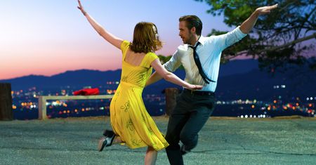 Obsypany Oscarami film. Zobaczysz go z kanapy
