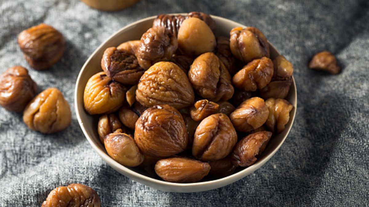 Przepis na deser z pieczonych kasztanów. Nie uwierzysz, jak świetnie smakują