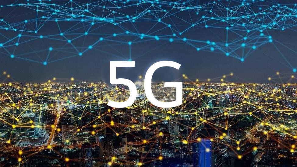 5G to większe możliwości, ale wiąże się z rosnącym zużyciem energii (fot. Materiały prasowe)