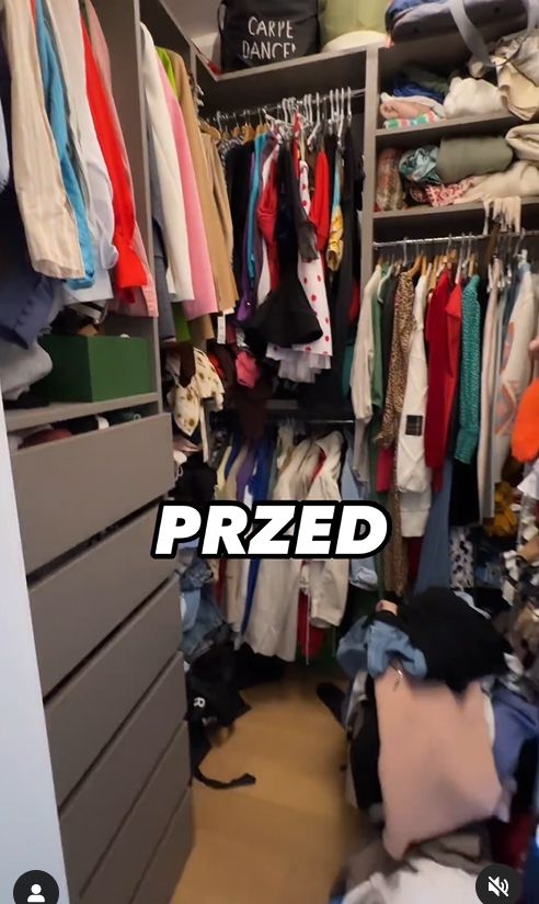 Agnieszka Kaczorowska pokazała bałagan w szafie