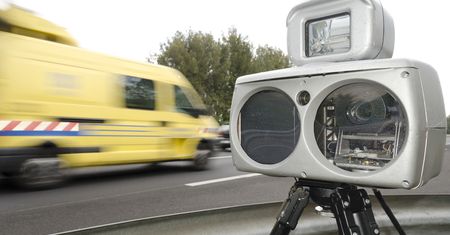 Co dalej z fotoradarami przenośnymi? – PiS vs PO