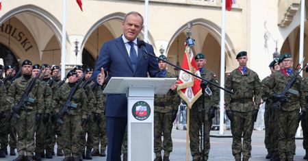 Specjalne spotkanie u Tuska. Wezwał Kosiniaka-Kamysza i Bodnara