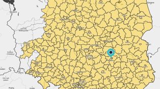 Mazowieckie: Gęsta mgła nad województwem tej nocy. Żółte ostrzeżenie dla kierowców, ale także apel policji