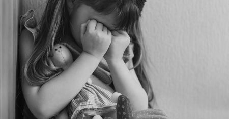 Mroczna strona psychologii. Nieetyczne eksperymenty na dzieciach